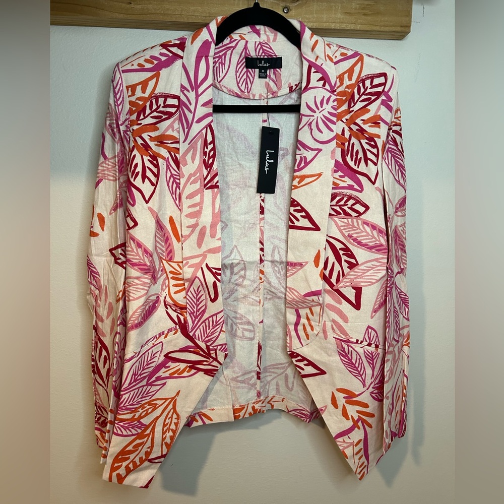 NWT LULUS BEIGE/ORANGE/RED BLAZER SIZE MEDIUM